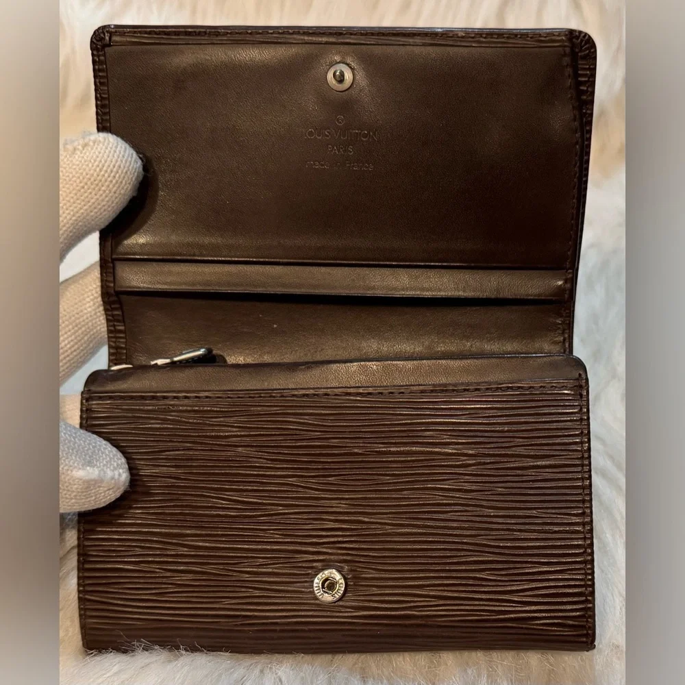 Louis Vuitton Vintage Brown Epi Leather Porte Monnaie Wallet VGUC